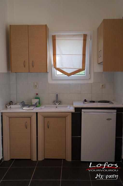 Lofos Vourvourou Apartamento Quarto foto