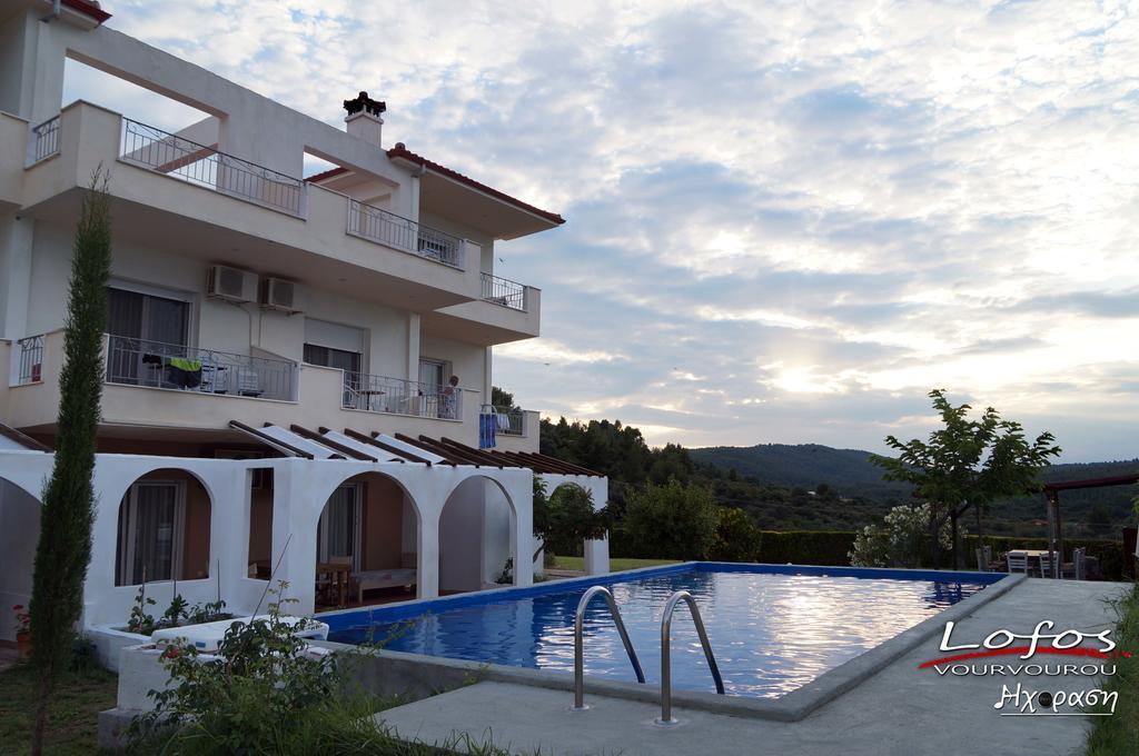 Lofos Vourvourou Apartamento Exterior foto