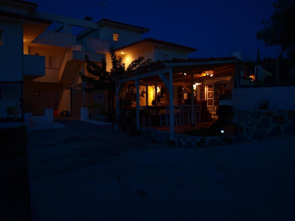 Lofos Vourvourou Apartamento Exterior foto